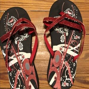 NC State. NCSU Wolfpack sparkley flip flops